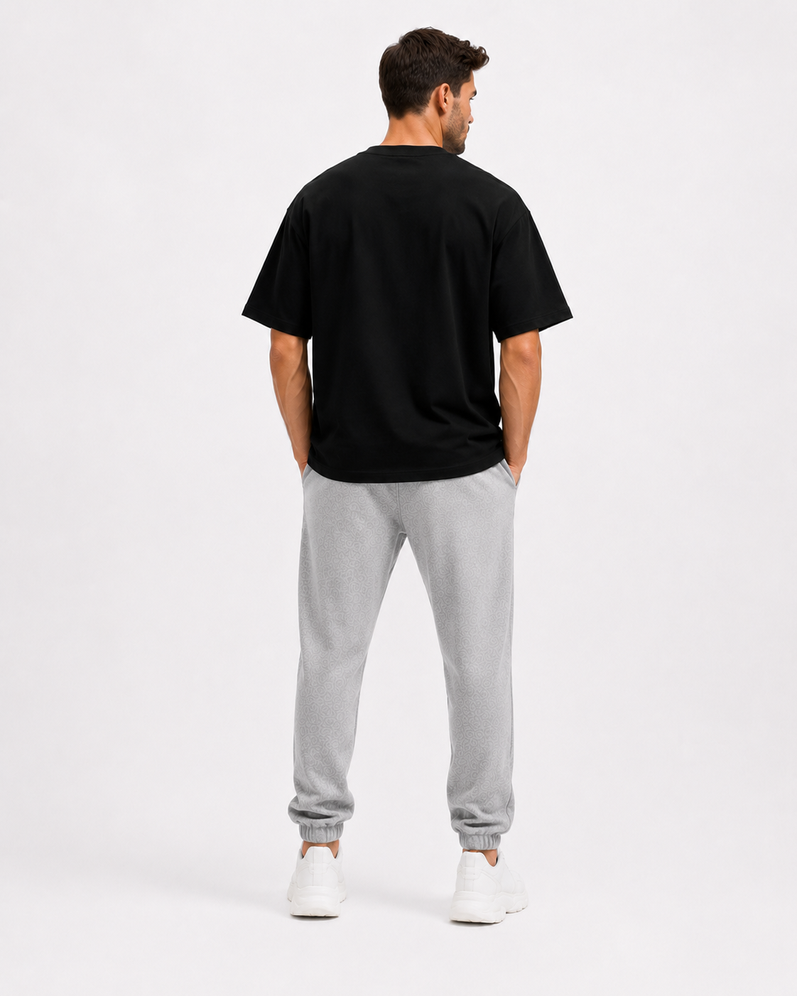 BUILT TO SURVIVE Oversized T-Shirt